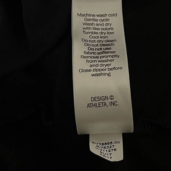 Athleta Be Bold Wireless Shelf Black Sport Bra Mesh Tank Size S - Picture 13 of 16